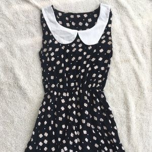 Clover Patterned Simple Dress